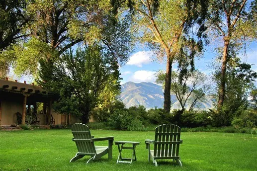 bed, breakfast and a view top 10 B&Bs taos haciendadelsol Hacienda Del Sol Taos New Mexico