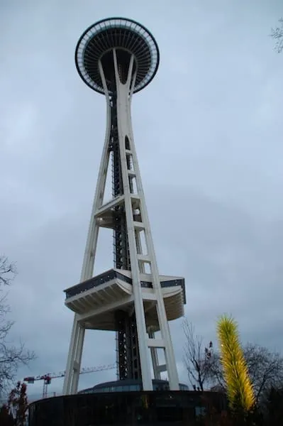 Seeing Seattle in 5 hours is possible. Read travel expert Debra Schroeder's recommendations on what to do when you have a 5-hour layover in Seattle. Space Needle. Traveling Well For Less