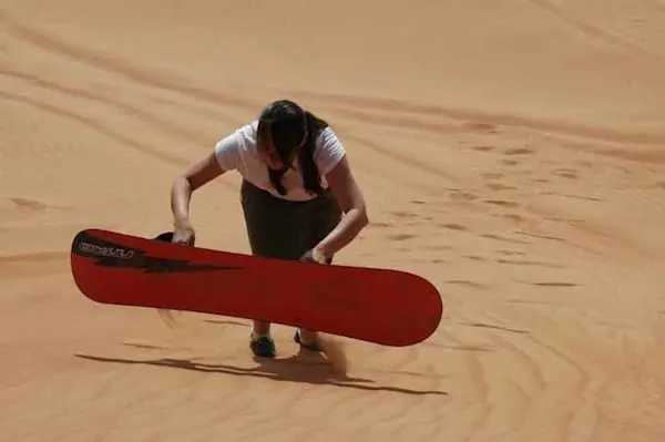 Dubai sandboarding Traveling Well For Less