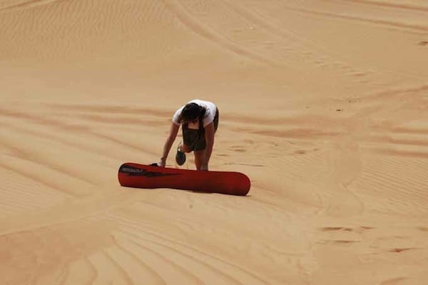 Sand boarding in Dubai, Traveling Well For Less