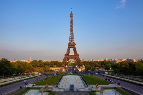 $1,700 Round-trip business Class to Paris Traveling Well For Less