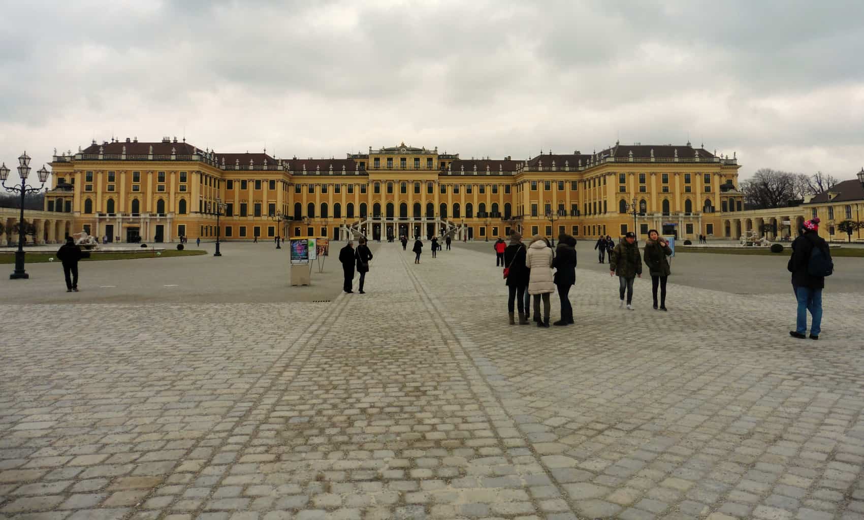 Schonbrunn-Palace-Schloss-Schönbrunn