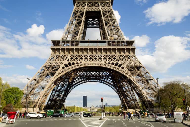 Win a 4 night trip to Paris that includes spending the night in the Eiffel Tower Apartment. TravelingWellForLess.com