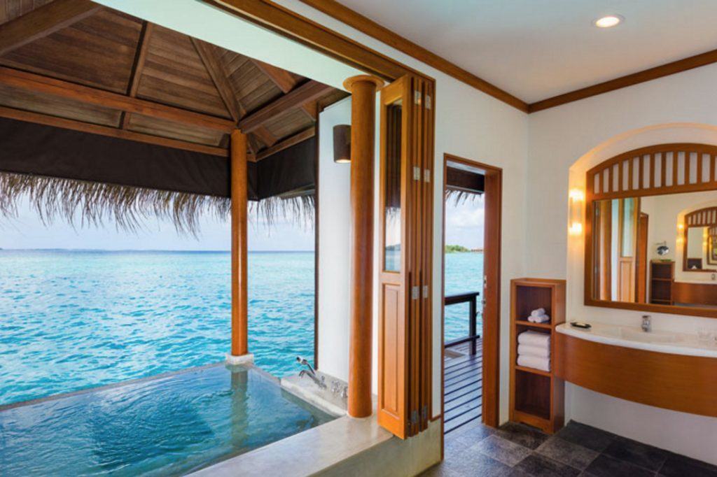 You'll save 1/4 the points by staying at the Sheraton Maldives Full Moon Resort & Spa than the St. Regis or the W