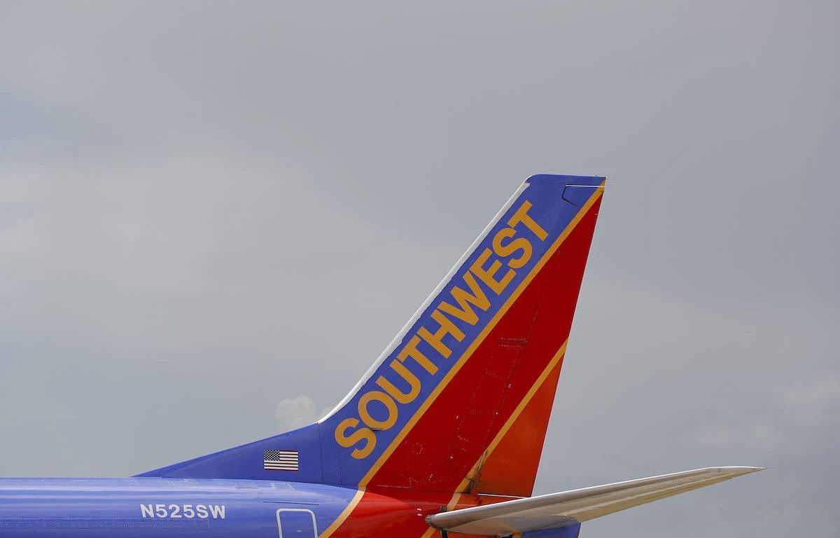 Did you know you can earn Southwest points without flying? Here's the ultimate guide on how to earn Southwest points without flying. | how to earn Southwest points without flying | travel hacking | miles and points | TravelingWellForLess.com