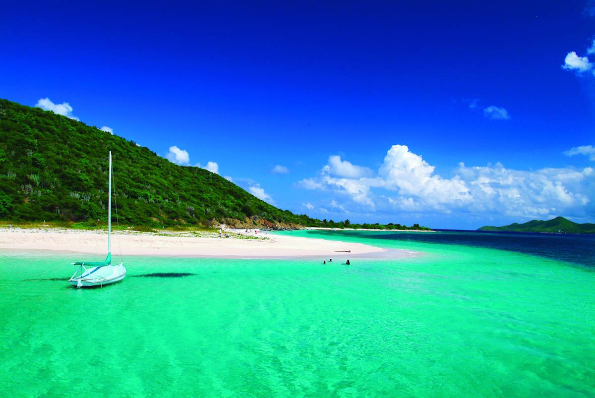 Davis Bay Beach, Renaissance St Croix Carambola Resort, St Croix US Virgin Islands, https://www.travelingwellforless.com