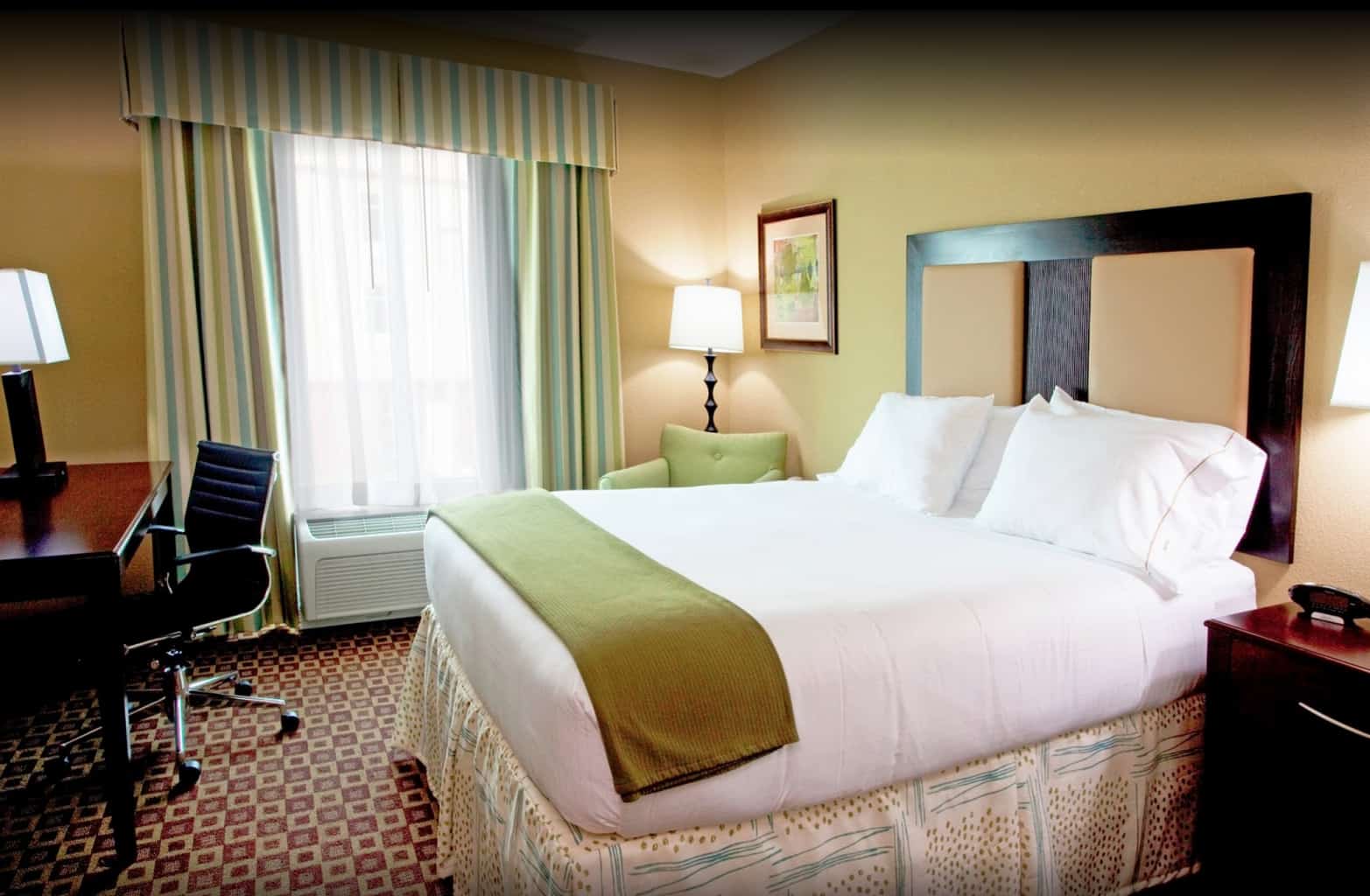 Staying at the Holiday Inn Chaffee-Jacksonville is cheaper when you buy IHG points. Travelingwellforless.com