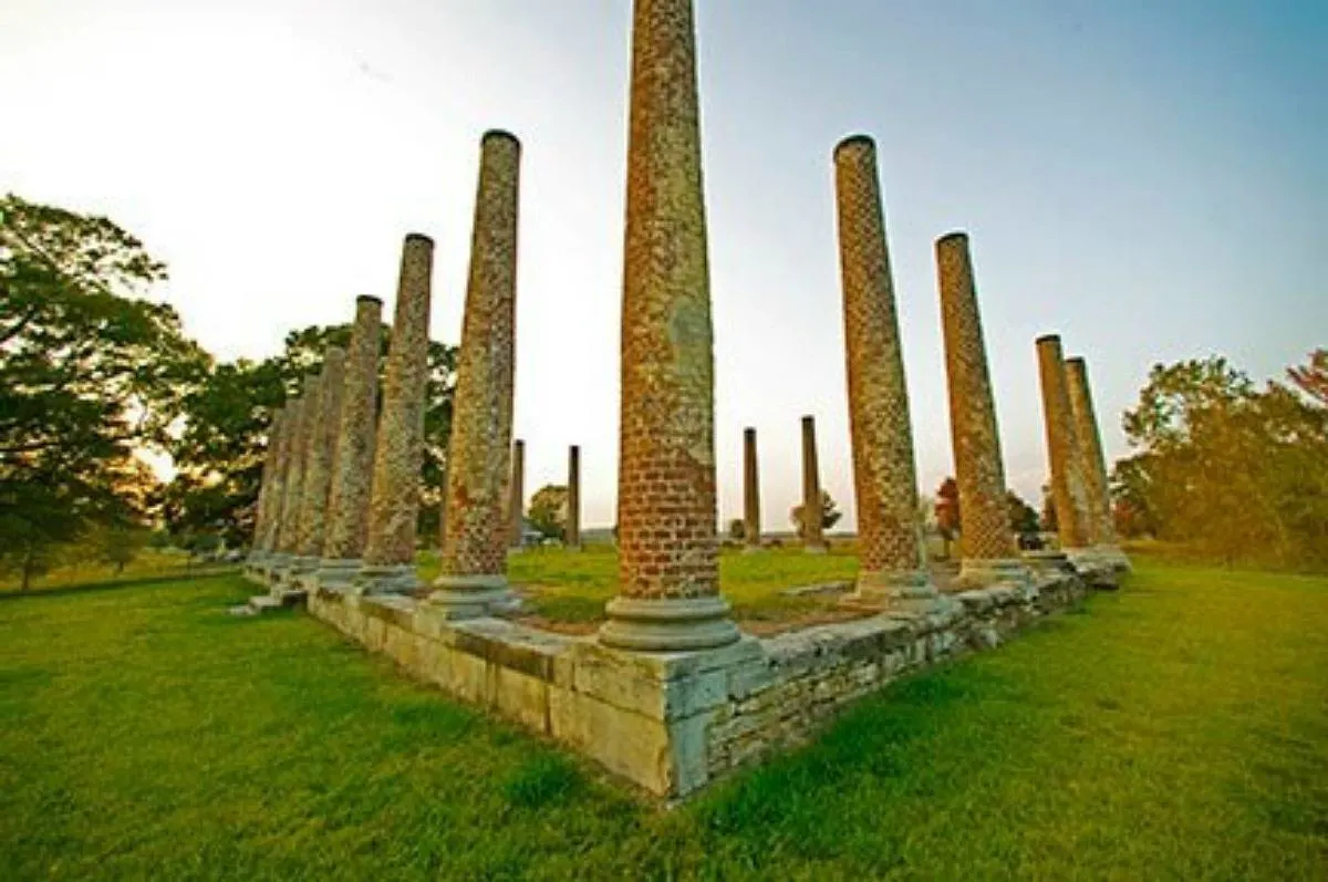 Designed by architect William Nichols and built on a site previously owned by Native American chieftain Double Head, the Forks of Cypress is a former cotton plantation. | 25 reasons to visit Florence, Alabama. | Photo courtesy: VisitFlorenceAl.com | TravelingWellForLess.com