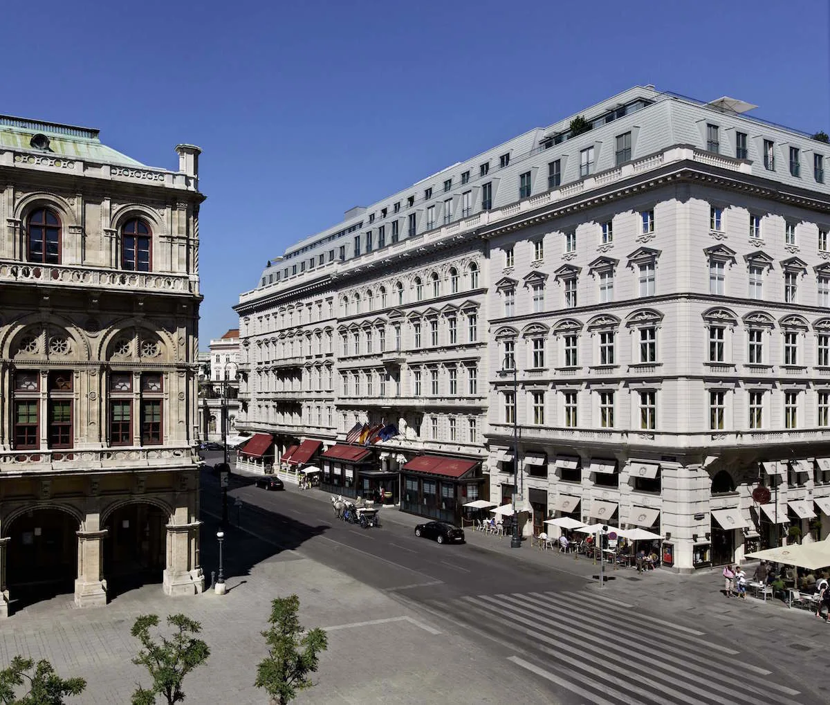 Hotel Sacher Wien, luxury hotel Vienna, top hotel Vienna, sacher torte, https://www.travelingwellforless.com