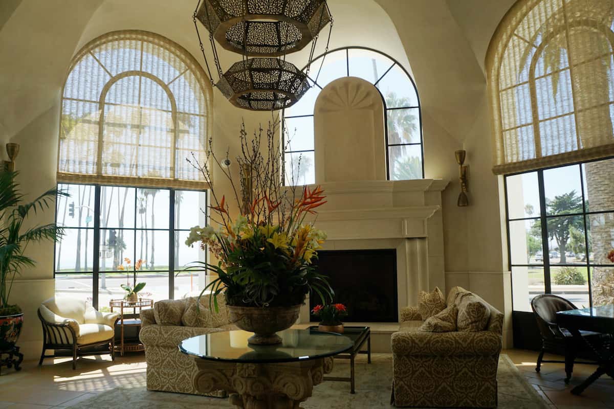 Lobby of the Santa Barbara Inn. The Santa Barbara Inn is steps away from one of the most popular beaches in Santa Barbara. | Santa Barbara | Where to stay in Santa Barbara | Santa Barbara beachfront hotel | California | American Riveria | www.TravelingWellForLess.com