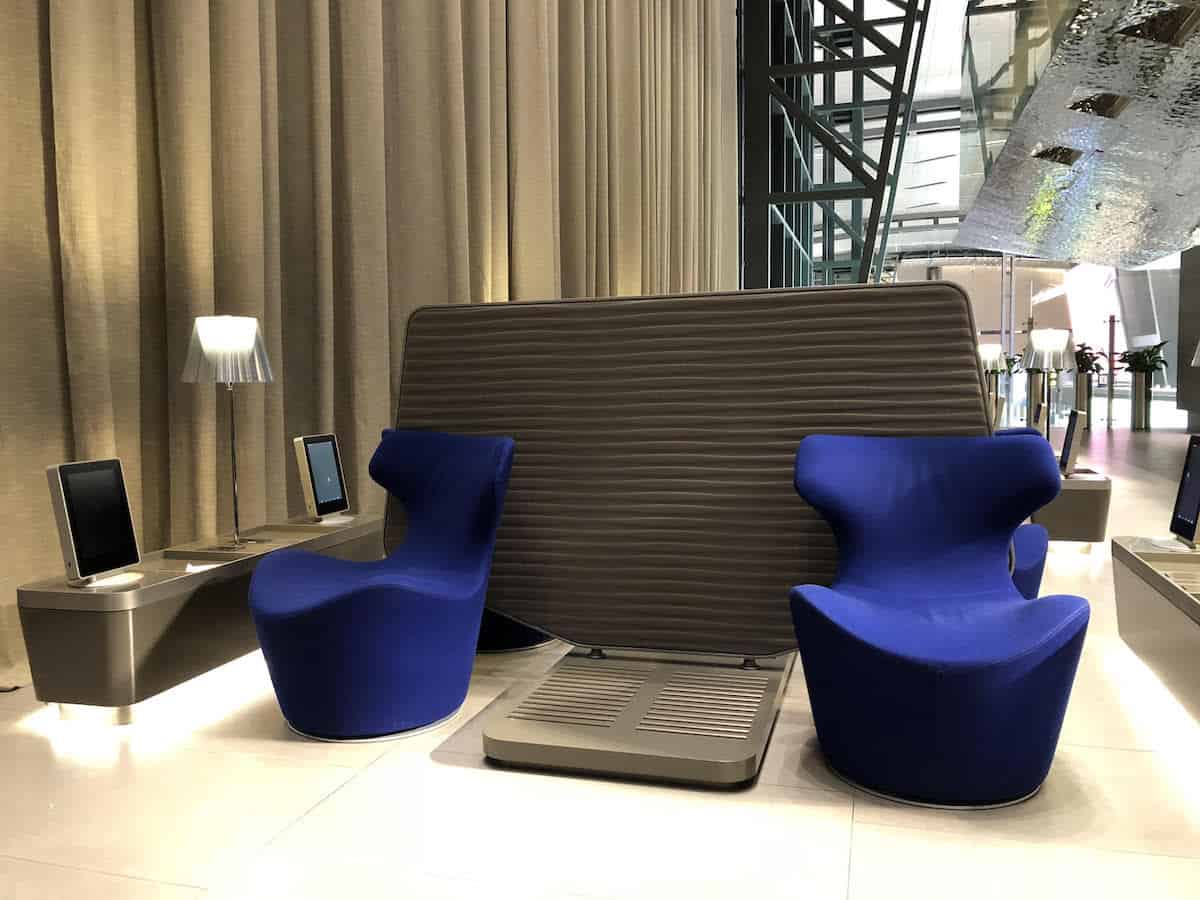 An airport lounge is a great place to relax before waiting for your flight. You can purchase an airport lounge membership through programs like Priority Pass or Lounge Buddy. But you might not have to. Because one or more of your credit cards may offer it for free. | airport lounge | airport lounge access credit cards | which credit cards give you free lounge access | https://www.travelingwellforless.com