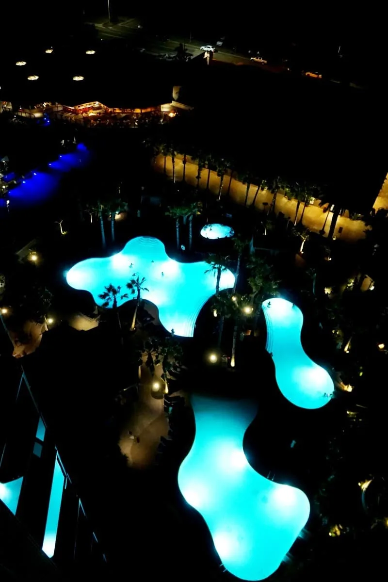 Night view of the pool at Hyatt Regency Mission Bay. TravelingWellForLess.com