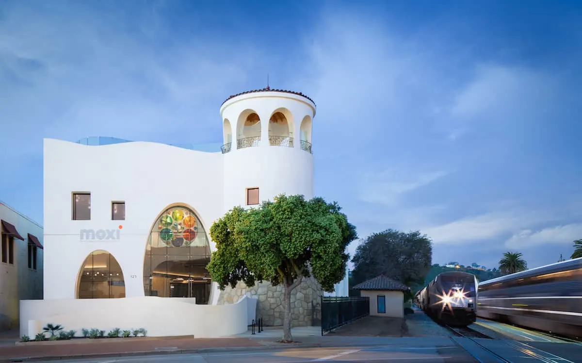 Culture lovers and families will appreciate Santa Barbara's nine museums. There's a museum for every taste from the MOXI, Wolf Museum of Exploration + Innovation to the Santa Barbara Museum of Art. | Santa Barbara on a budget | Where to stay in Santa Barbara | Santa Barbara beachfront hotel | California | American Riveria | http://www.TravelingWellForLess.com