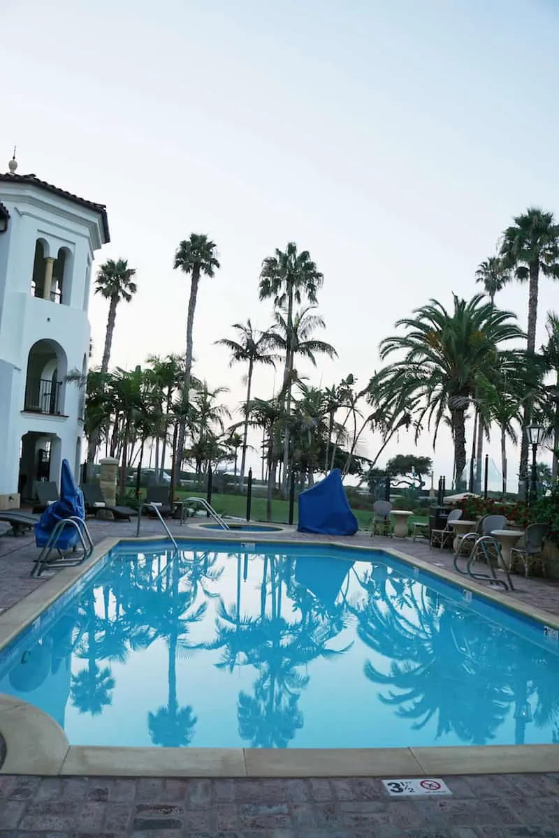  Swim in the heated outdoor pool and jacuzzi while taking in the ocean views. | Where to stay in Santa Barbara | Santa Barbara beachfront hotel | California | American Riveria | www.TravelingWellForLess.com