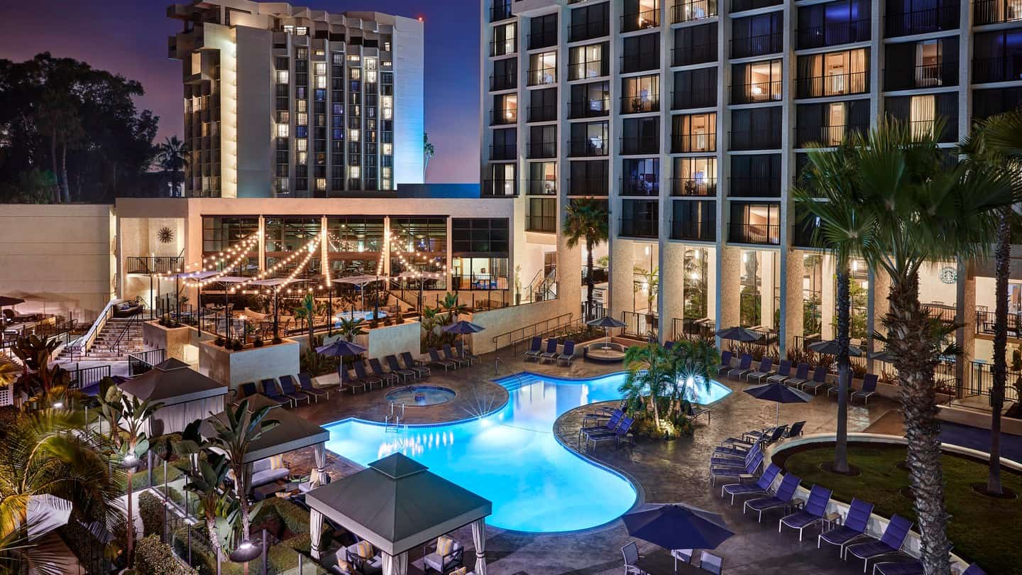 Newport Beach Marriott Hotel & Spa main pool at night