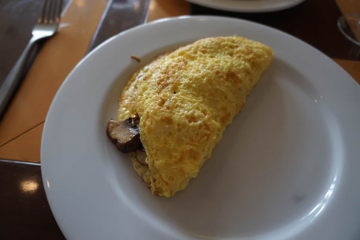 omelet, Silver Trumpet, best things to do in Costa Mesa