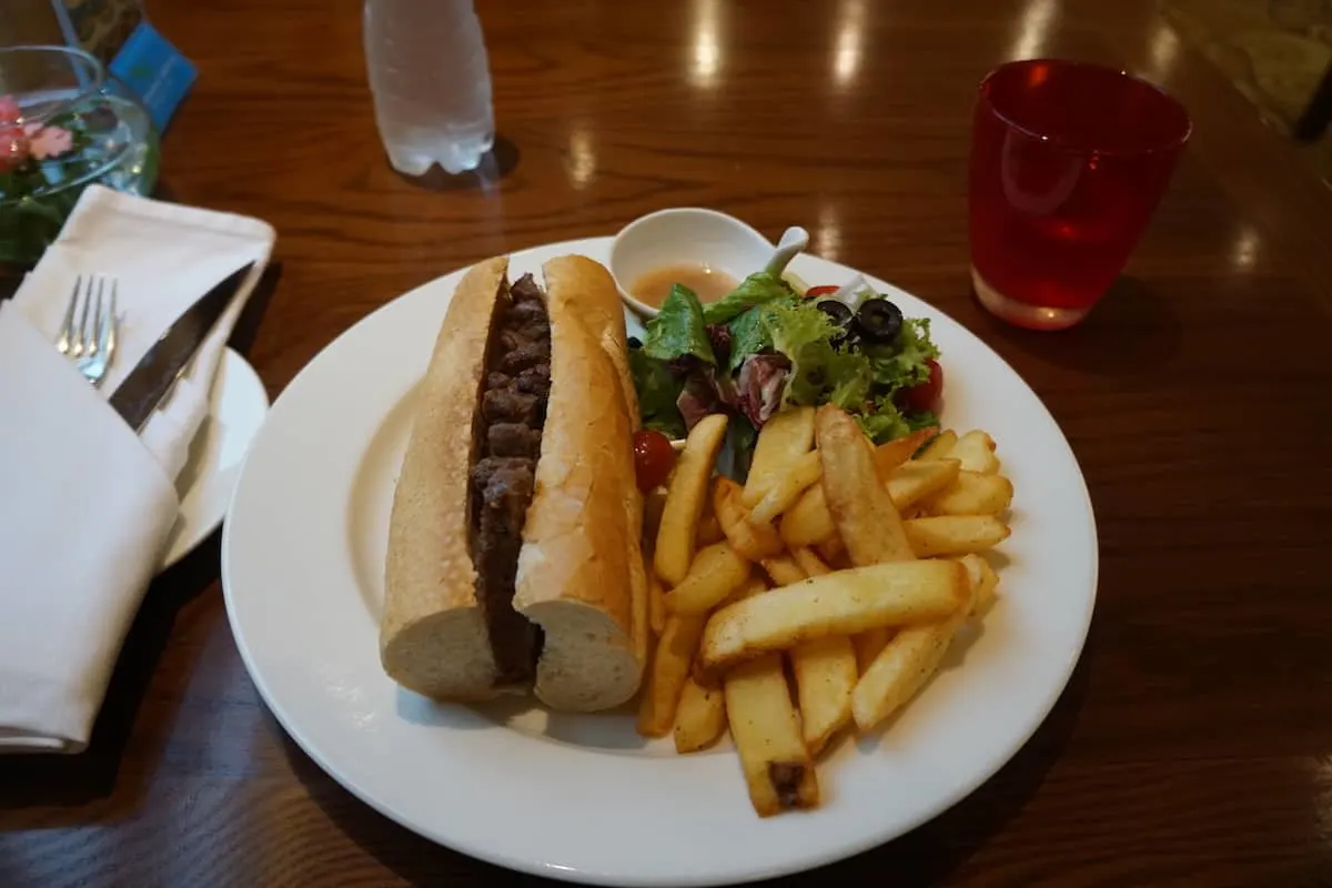 steak baguette meal