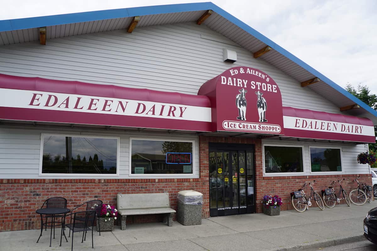 Edaleen Dairy ice cream shop