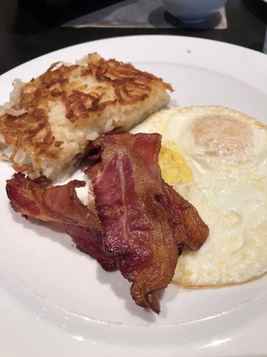 eggs, bacon, and hash browns