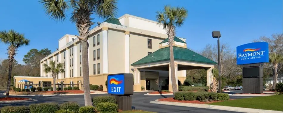 Many Wyndham hotels like Baymont Inn Statesboro give you free breakfast, free hotel breakfast, Traveling Well For Less