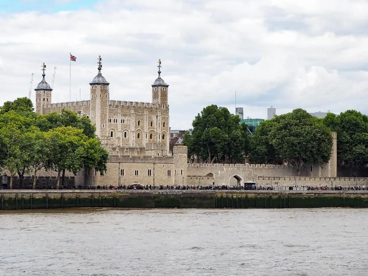 tower of london england